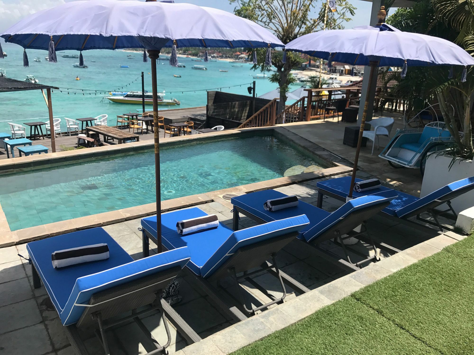 Playgrounds Wave Lodge Lembongan Exterior photo
